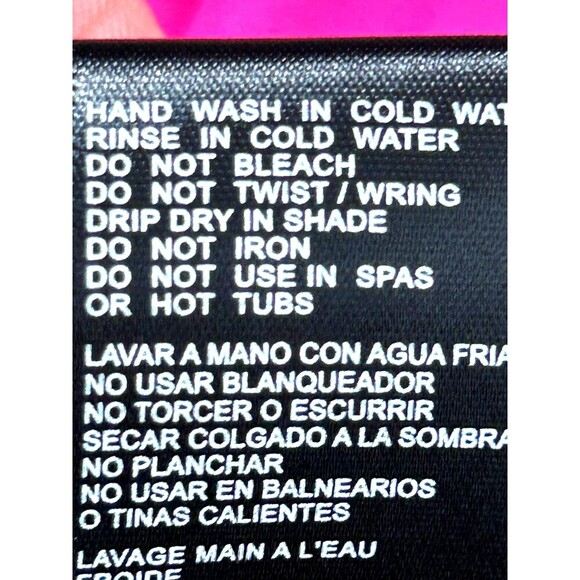 New DKNY One Piece Womens Sz 8 Hot Pink Swimsuit Beach Vacation Resort Rusching - Picture 10 of 10